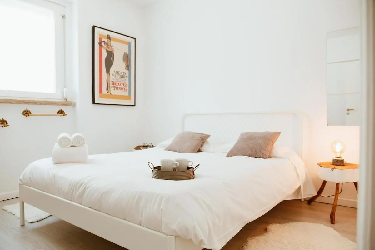Ideal Para Home Office Com Terraco Privado Lisboa البرتغال